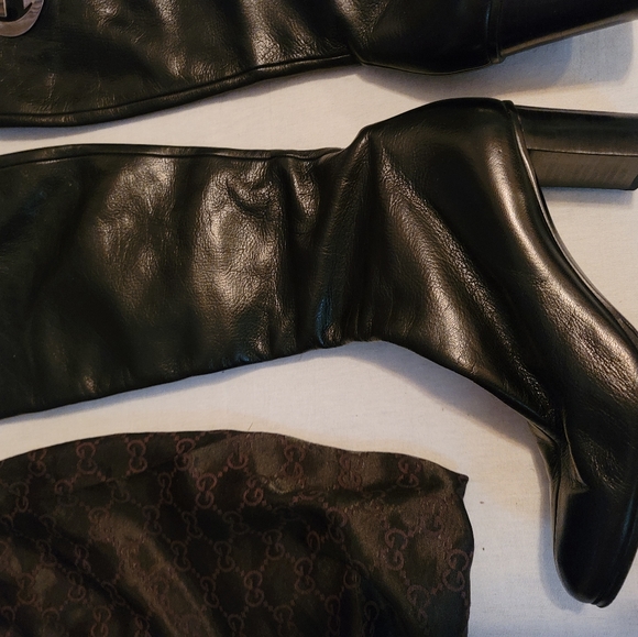 Gucci Boots 11B black leather high heels. Zip up over calf to knee. - Picture 3 of 12